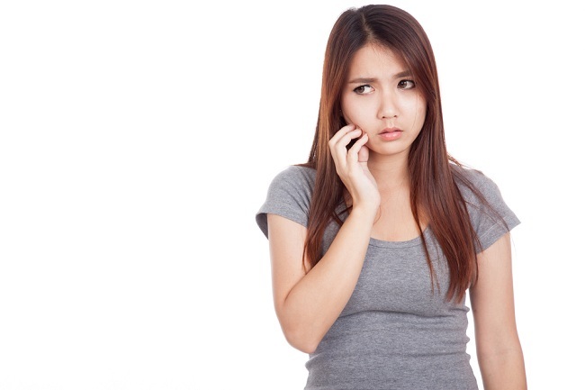 Seputar Tentang Gigi Sensitif - Alkanna Health