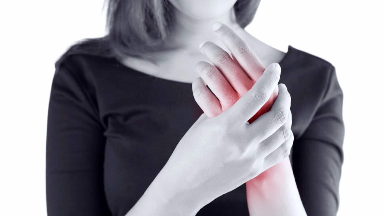 Penyebab Kesemutan, Pernah Mengalaminya? - Alkanna Health